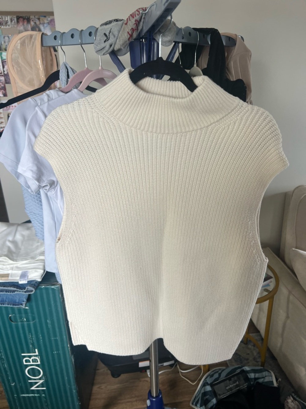 Abercrombie & Fitch Cream Sleeveless Turtleneck Sweater
